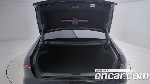 Hyundai Grandeur (GN7) 2,5 Gasoline 2WD Exclusive 2023 — фото 18