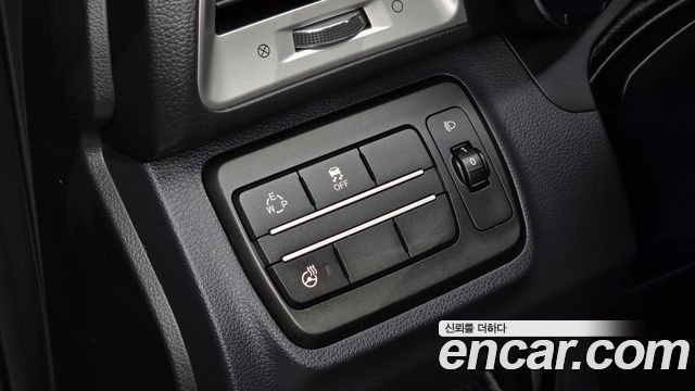 KG Mobility (SsangYong) Tivoli Diesel LX 2WD 2016 — фото 15