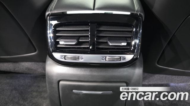 Genesis EQ900 3.3 T-GDI AWD Prestige 2016 — фото 38