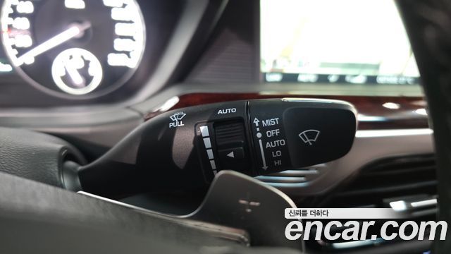 Genesis EQ900 3.3 T-GDI AWD Prestige 2016 — фото 40