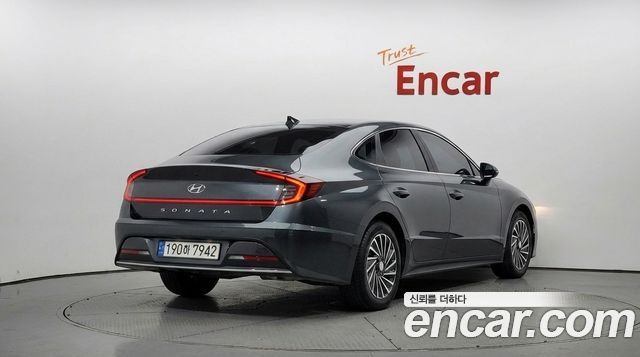 Hyundai Sonata Hybrid (DN8) Premium Plus 2023 — фото 2