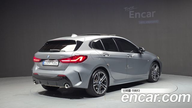 BMW 1 Series (F40) 120i M Sports 2023 — фото 2