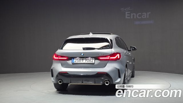 BMW 1 Series (F40) 120i M Sports 2023 — фото 4