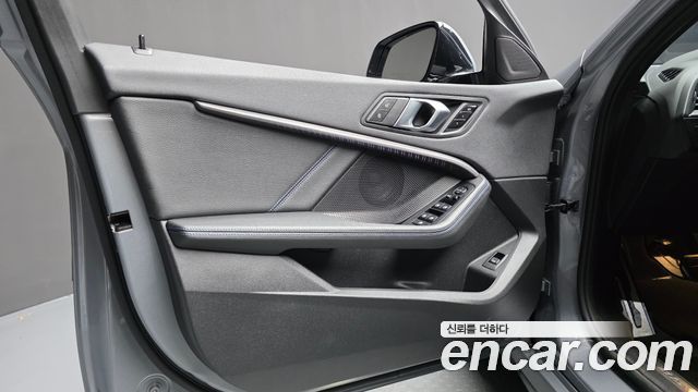 BMW 1 Series (F40) 120i M Sports 2023 — фото 24