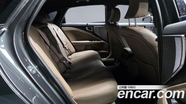 Kia K8 2.5 Gasoline 2WD Noblesse 2023 — фото 11