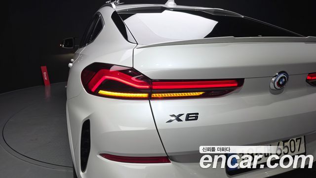 BMW X6 (G06) xDrive40i M Sport 2022 — фото 23