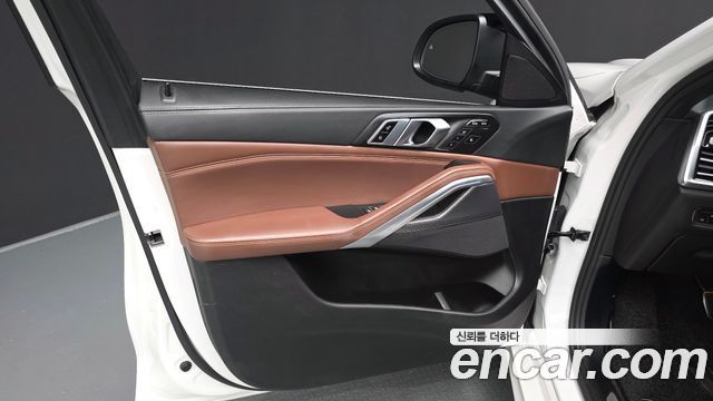 BMW X6 (G06) xDrive40i M Sport 2022 — фото 24