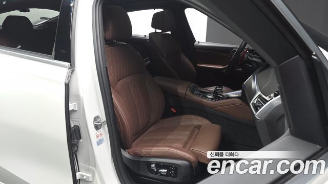 BMW X6 (G06) xDrive40i M Sport 2022 — фото 26
