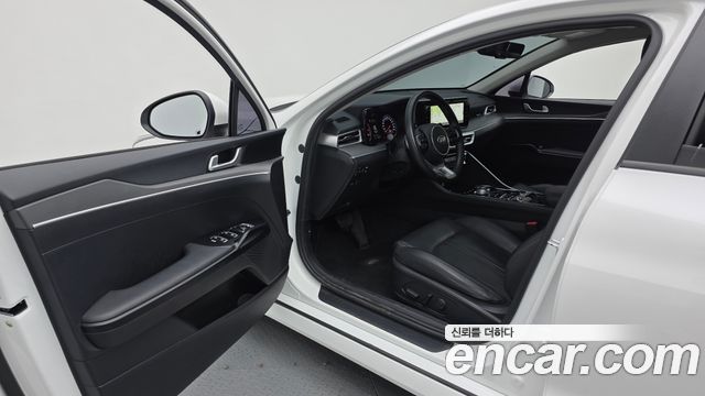 Kia K5 (III) 2.0 Prestige 2021 — фото 10