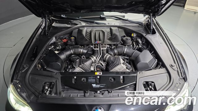 BMW M5 (F10) M5 Sedan 2016 — фото 6
