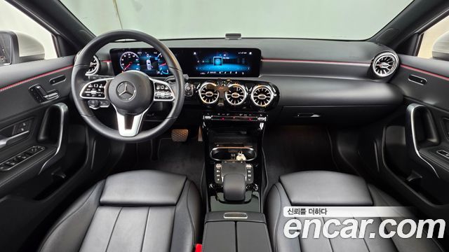 Mercedes-Benz A-Class (W177) A220 Hatchback 2021 — фото 7