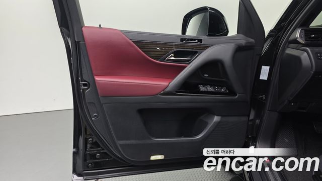 Lexus LX (IV) 700h Luxury 2025 — фото 24