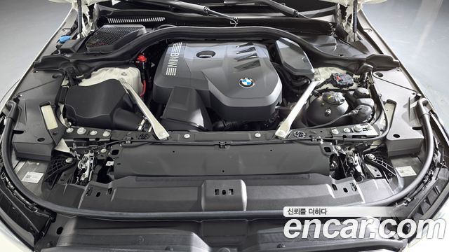 BMW 5 Series (G60) 520i 2024 — фото 6