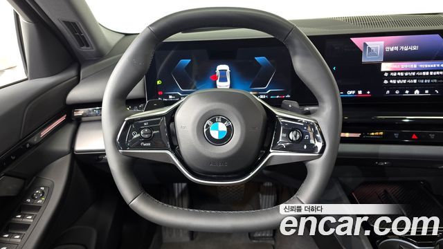 BMW 5 Series (G60) 520i 2024 — фото 15