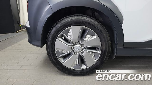 Hyundai Kona Electric Premium 2020 — фото 5