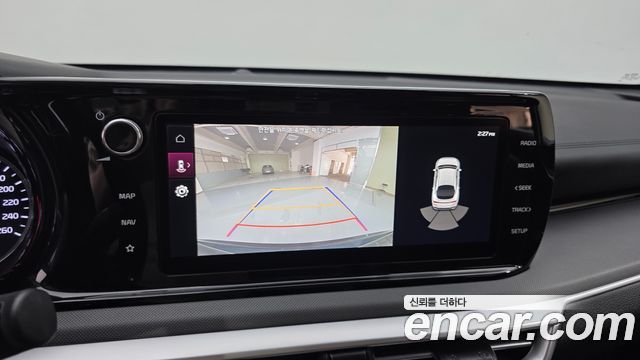 Kia K5 Hybrid (III) Prestige 2021 — фото 15