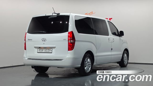 Hyundai Grand Starex Van 5-Seater Smart 2019 — фото 2