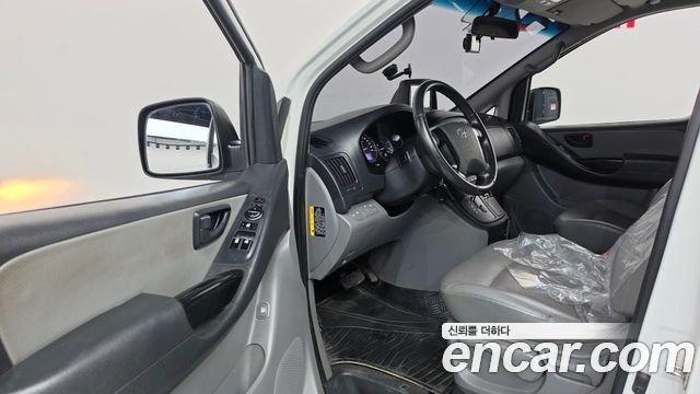 Hyundai Grand Starex Van 5-Seater Smart 2019 — фото 10