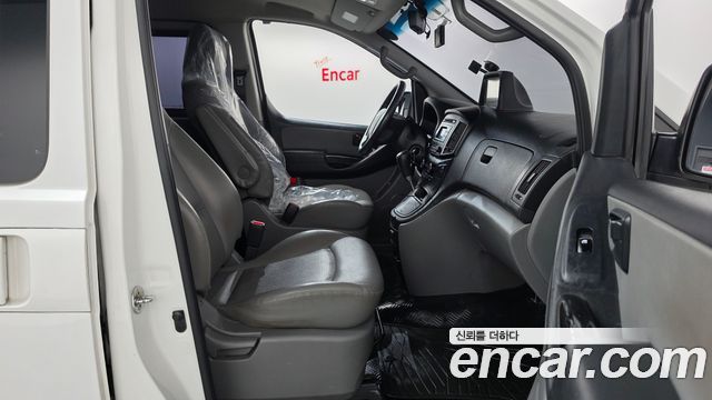 Hyundai Grand Starex Van 5-Seater Smart 2019 — фото 11