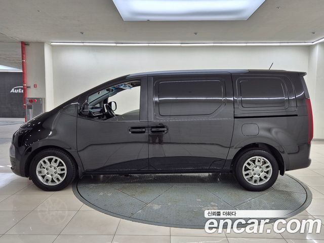 Hyundai Staria Cargo 3-Seater Modern 2023 — фото 7