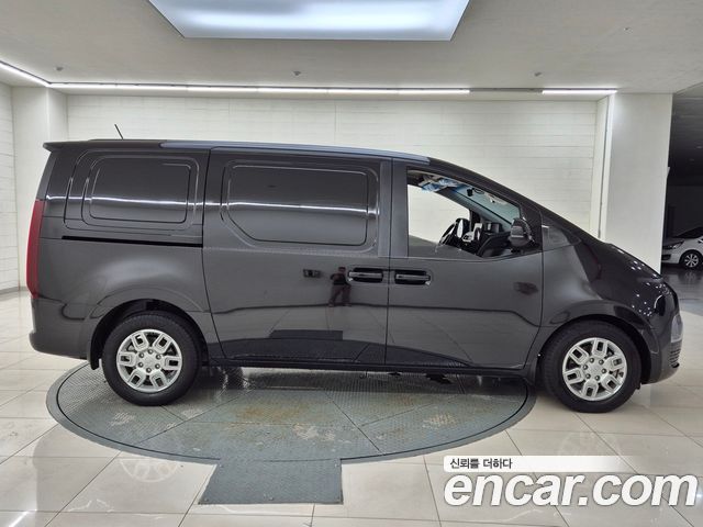 Hyundai Staria Cargo 3-Seater Modern 2023 — фото 8