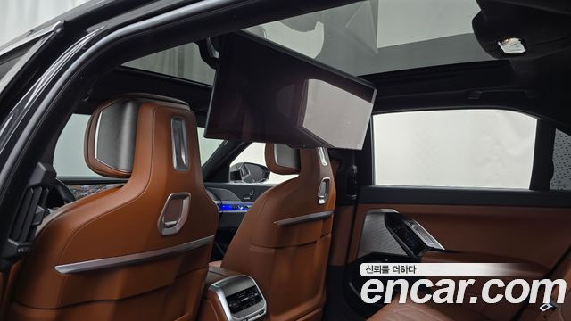 BMW 7 Series (G70) 740i sDrive Design Pure Excellence 2023 — фото 20