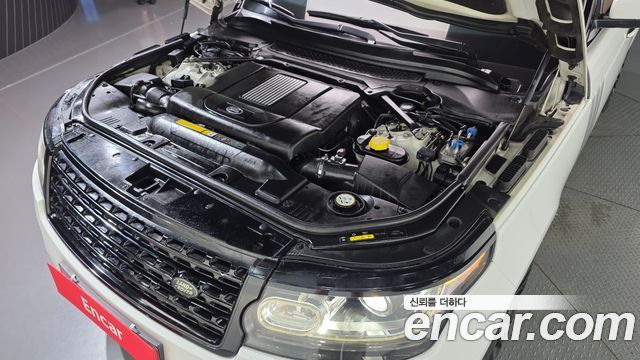 Land Rover Range Rover (IV) 4.4 SDV8 AB DIESEL 2015 — фото 6