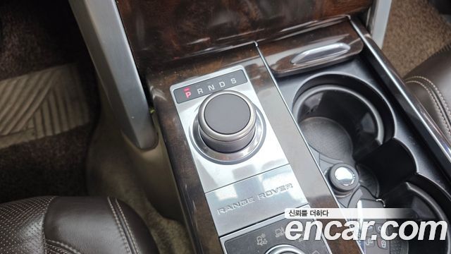 Land Rover Range Rover (IV) 4.4 SDV8 AB DIESEL 2015 — фото 9