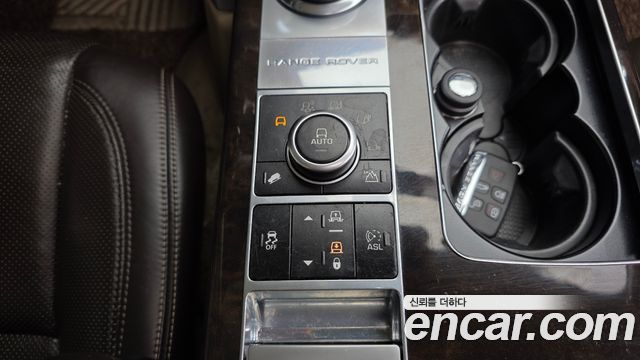 Land Rover Range Rover (IV) 4.4 SDV8 AB DIESEL 2015 — фото 22