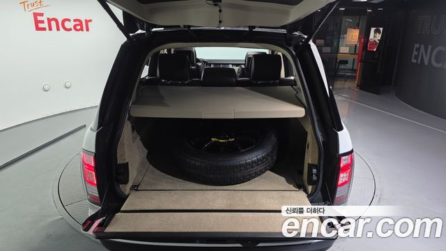Land Rover Range Rover (IV) 4.4 SDV8 AB DIESEL 2015 — фото 24