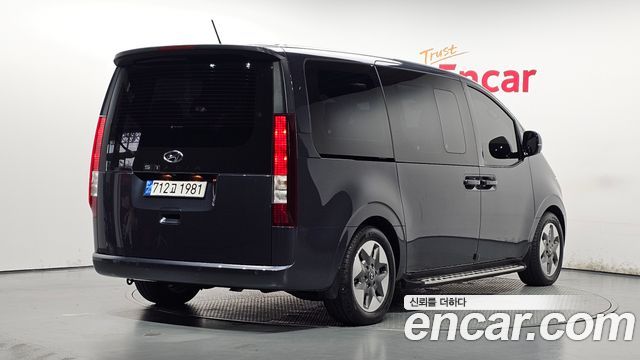 Hyundai Staria L3.5 Tourer 11-Seater Modern 2024 — фото 2