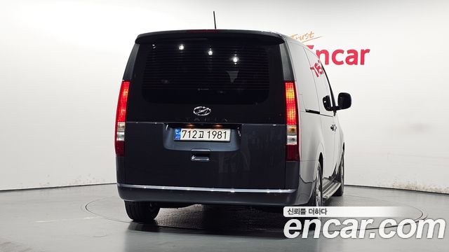 Hyundai Staria L3.5 Tourer 11-Seater Modern 2024 — фото 4