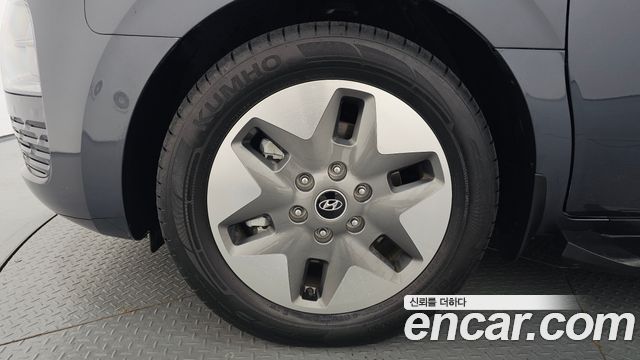 Hyundai Staria L3.5 Tourer 11-Seater Modern 2024 — фото 5
