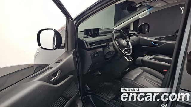 Hyundai Staria L3.5 Tourer 11-Seater Modern 2024 — фото 10