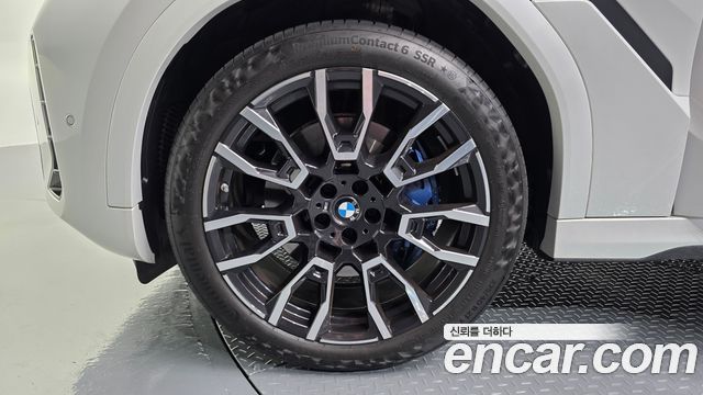 BMW X6 (G06) xDrive40i M Sport 2024 — фото 5