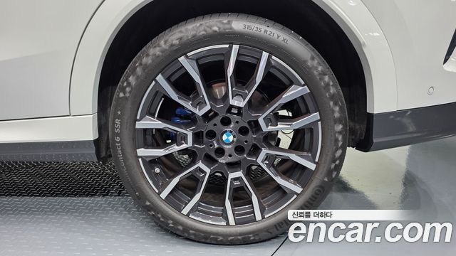 BMW X6 (G06) xDrive40i M Sport 2024 — фото 21