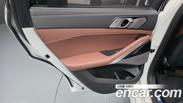 BMW X6 (G06) xDrive40i M Sport 2024 — фото 25