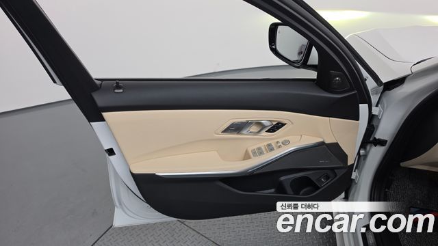 BMW 3 Series (G20) 320i M Sport 2024 — фото 24
