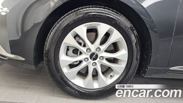 Kia K8 2.5 Gasoline 2WD Noblesse Light 2022 — фото 5