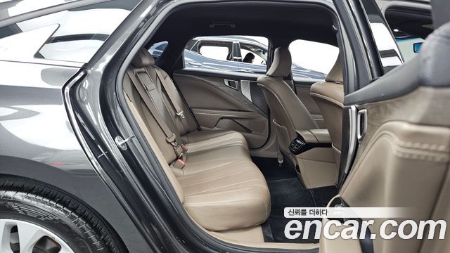 Kia K8 2.5 Gasoline 2WD Noblesse Light 2022 — фото 12