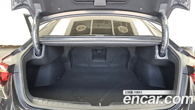 Kia K8 2.5 Gasoline 2WD Noblesse Light 2022 — фото 20