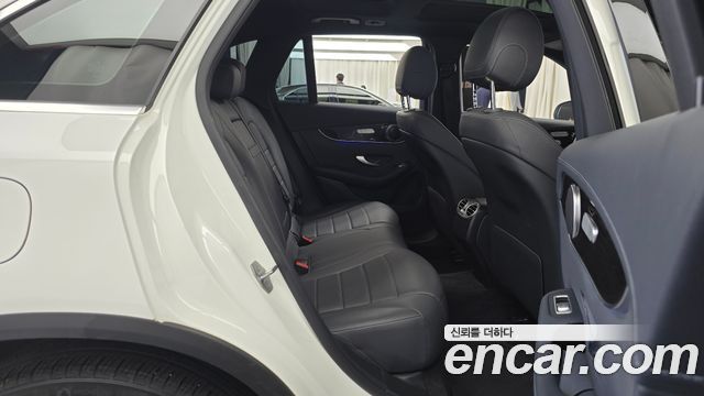 Mercedes-Benz GLC-Class (X253) GLC300 4MATIC 2020 — фото 12