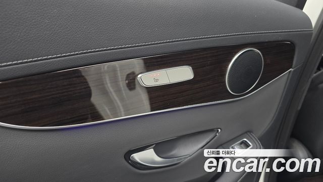 Mercedes-Benz GLC-Class (X253) GLC300 4MATIC 2020 — фото 19