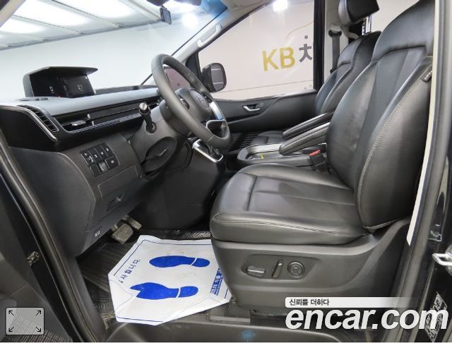 Hyundai Staria Cargo 5-Seater Modern 2022 — фото 16