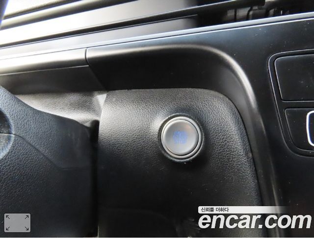 Hyundai Staria Cargo 5-Seater Modern 2022 — фото 18