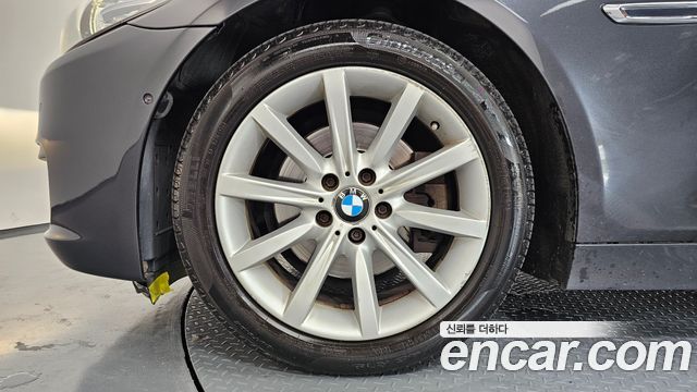 BMW 5 Series (F10) 528i 2014 — фото 5