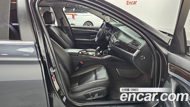 BMW 5 Series (F10) 528i 2014 — фото 15