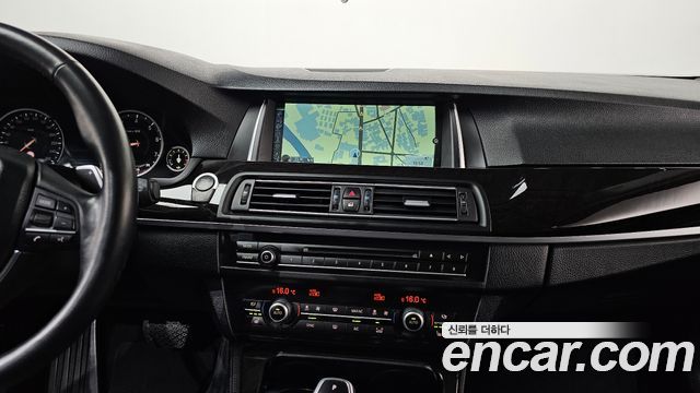 BMW 5 Series (F10) 528i 2014 — фото 18