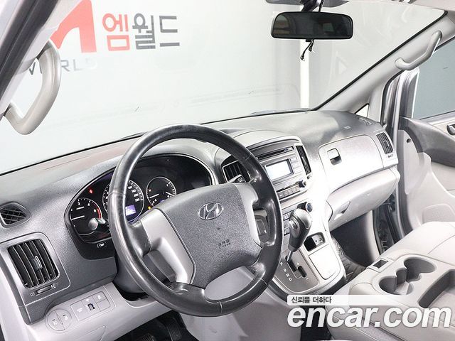 Hyundai Grand Starex Van 3-Seater Smart 2020 — фото 19