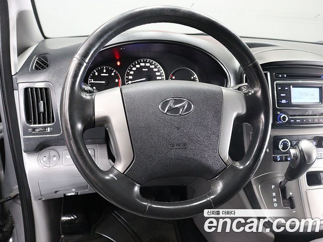 Hyundai Grand Starex Van 3-Seater Smart 2020 — фото 20